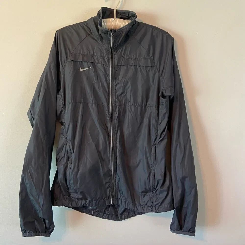 Lightweight Nike jacket size small